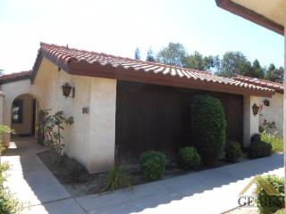 2105 Brite St, Bakersfield CA  93304-3424 exterior