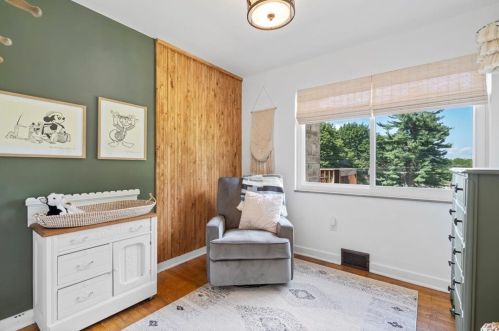 1572 Crestview Dr, Pittsburgh PA 15237-1507 exterior