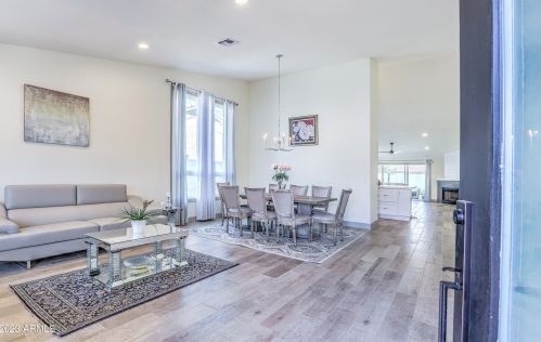 4333 Angela Dr, Phoenix AZ  85032-2282 exterior