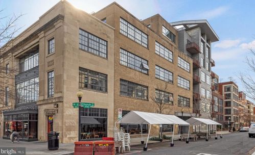 1400 Church St, Washington DC  20005-1848 exterior