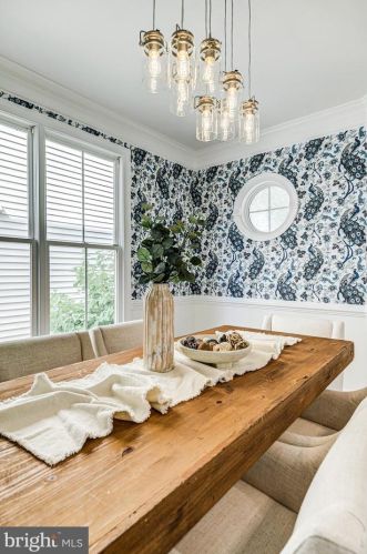 213 Creek Valley Ln, Rockville MD  20850-5603 exterior