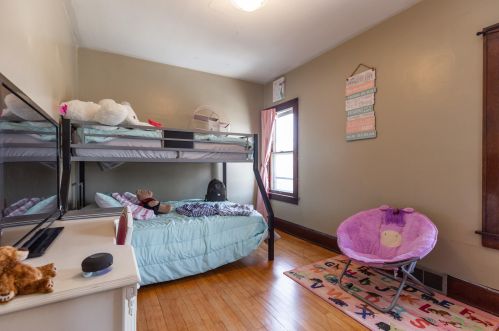 1570 Oklahoma Ave, Milwaukee WI 53207-2939 exterior