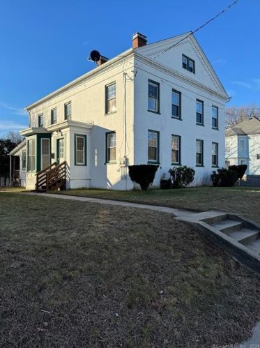 70 Spring St, Windsor Locks CT  06096-2318 exterior