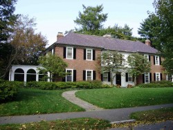 35 Wykeham Rd, Newton, MA 02465-2419