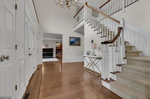 7 Chilton Rd, Chester NJ  07930-3107 exterior