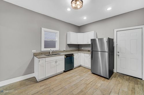 5116 Carpenter St, Chicago IL 60621-1028 exterior