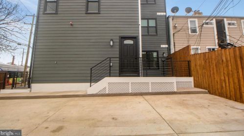 1722 Virginia Ave, Washington DC  20002-2344 exterior