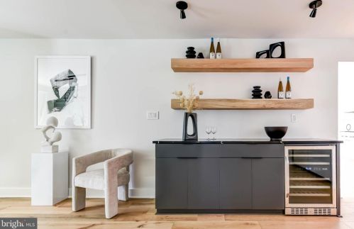 4624 Asbury Pl, Washington DC  20016-4325 exterior