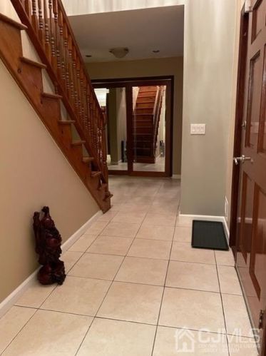 1747 Brunella Ave, Piscataway, NJ 08854-2074