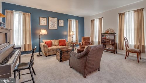 28 Tynemouth Dr, Lumberton Township NJ 08048-5801 exterior