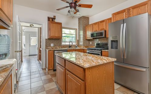 323 Frst Ave, Pittsburgh PA 15202-3201 exterior