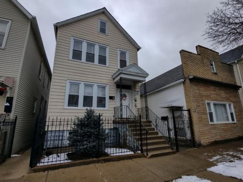 4742 Wood St, Chicago, IL 60609-4119