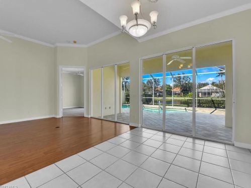 5211 Hawkesbury Way, Naples FL 34119-9582 exterior