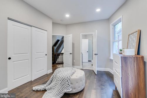 4425 Larchwood Ave, Philadelphia PA  19104-3915 exterior