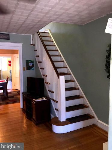 3884 Dungan St, Philadelphia, PA 19124-5504