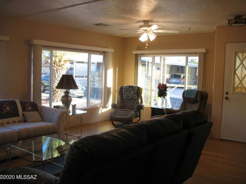 5356 Diamond K St, Tucson AZ 85713-4468 exterior