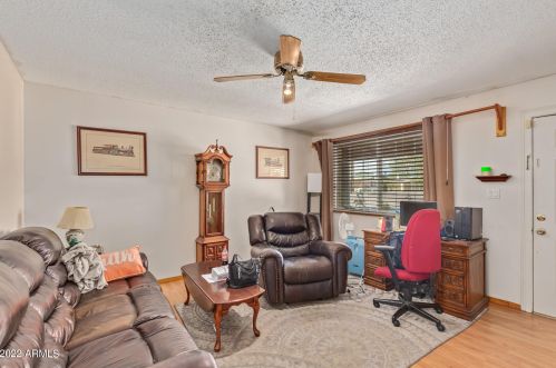 2045 Cholla St, Phoenix AZ 85029-3820 exterior