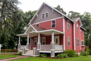 2233 Oakland Dr, Kalamazoo MI  49008-2253 exterior