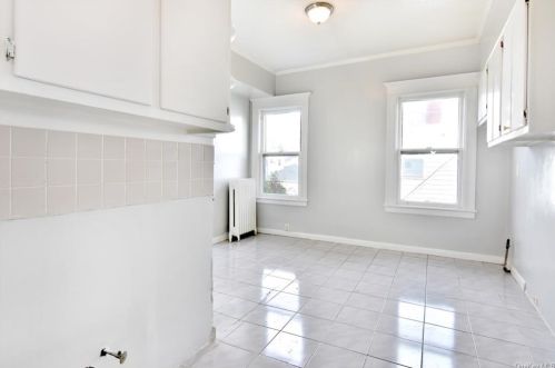 132 Rich Ave, Mount Vernon NY 10550-1511 exterior