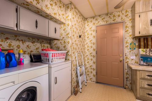 1609 Betty Elyse Ln, Phoenix AZ 85032-4297 exterior