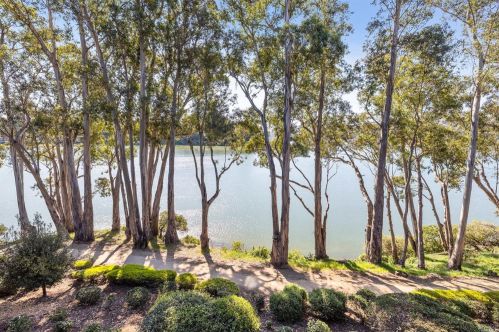 74 De Silva Is Dr, Mill Valley CA 94941-3036 exterior