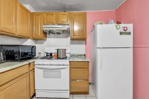 60 Noxon St, Poughkeepsie NY 12601-4130 exterior