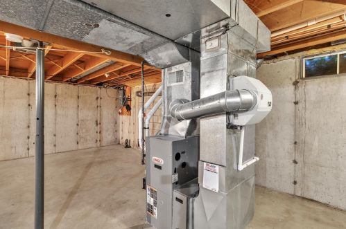 6422 Meadowview Ave, Kalamazoo MI  49048-9448 exterior