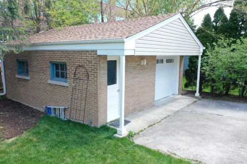 273 Berkley Ave, Elmhurst IL 60126-3167 exterior