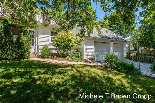 2530 Hall St, Grand Rapids MI 49506-3503 exterior