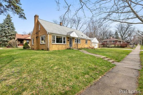 1658 Rosewood Ave, Grand Rapids, MI 49506-4445