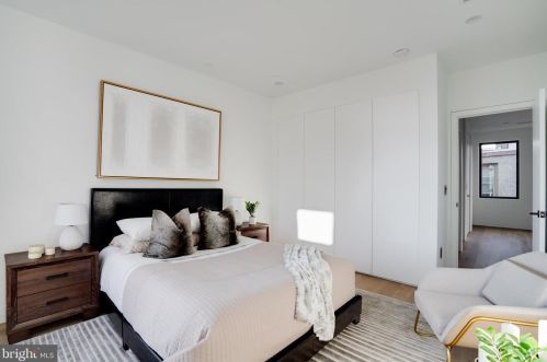 1355 Kater St, Philadelphia PA 19147-1817 exterior