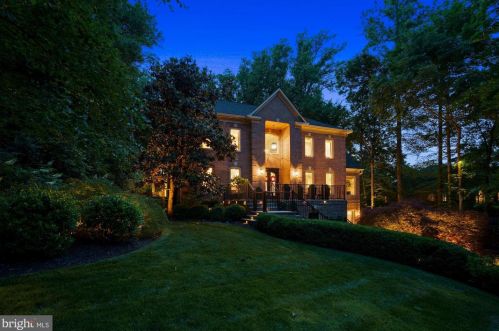 624 Live Oak Dr, Mc Lean VA 22101-1563 exterior