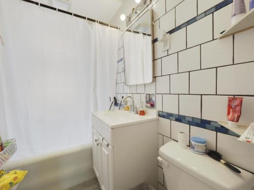 3054 Sayre Ave, Chicago IL 60634-2376 exterior