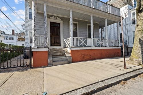 41 Brighton St, Providence RI  02909-1425 exterior