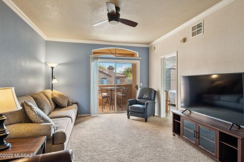 7050 Sunrise Dr, Tucson AZ  16105-1317 exterior