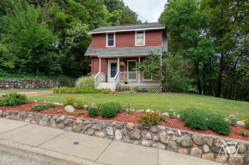 126 Inkster Ave, Kalamazoo, MI 49001-6148