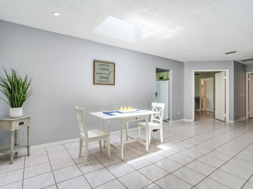 9114 Camino Villa Blvd, Tampa FL 33635-1066 exterior