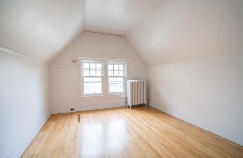 2929 Smt Ave, Milwaukee WI 53211-3441 exterior