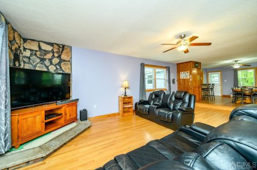 439 Cassville Rd, Jackson Twp NJ 08527-4712 exterior