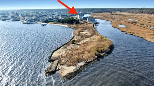 220 Bay Dr, Berkeley Township NJ 08721-3119 exterior