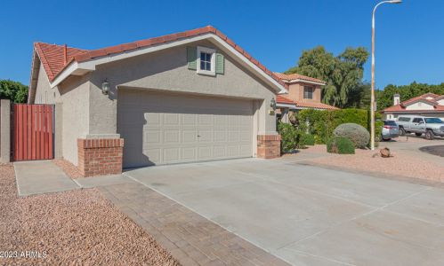 16638 29th St, Phoenix, AZ 85032-2640