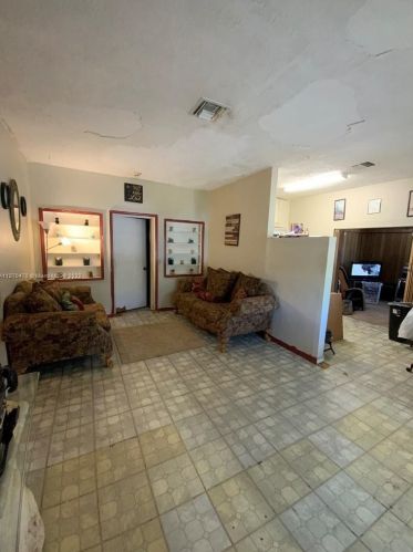 434 25 Ave, Boynton Beach FL 33426-8793 exterior