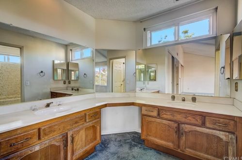 17332 Anglin Ln, Tustin CA 92780-1904 exterior