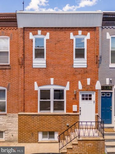 2418 Iseminger St, Philadelphia PA  19148-3518 exterior