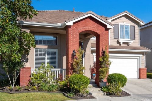 1239 Hampton Ct, Fullerton, CA 92831-1054