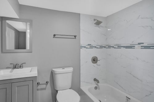 7351 Michigan Ave, Chicago IL 60619-5603 exterior