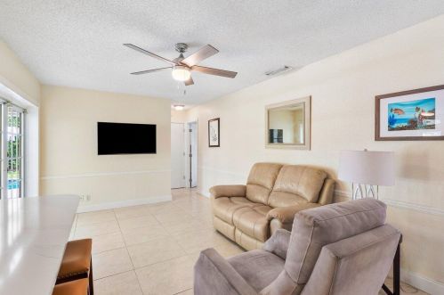 960 20 St, Boca Raton FL 33486-6832 exterior