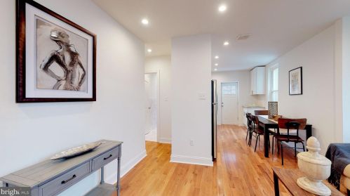 1900 19 St, Philadelphia PA 19145-1440 exterior