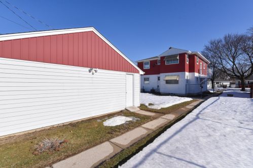 5416 Midland Dr, Milwaukee WI 53220-1420 exterior