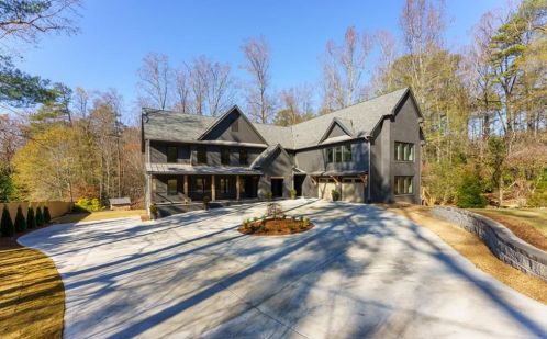 5666 Long Island Dr, Atlanta GA  30327-4842 exterior